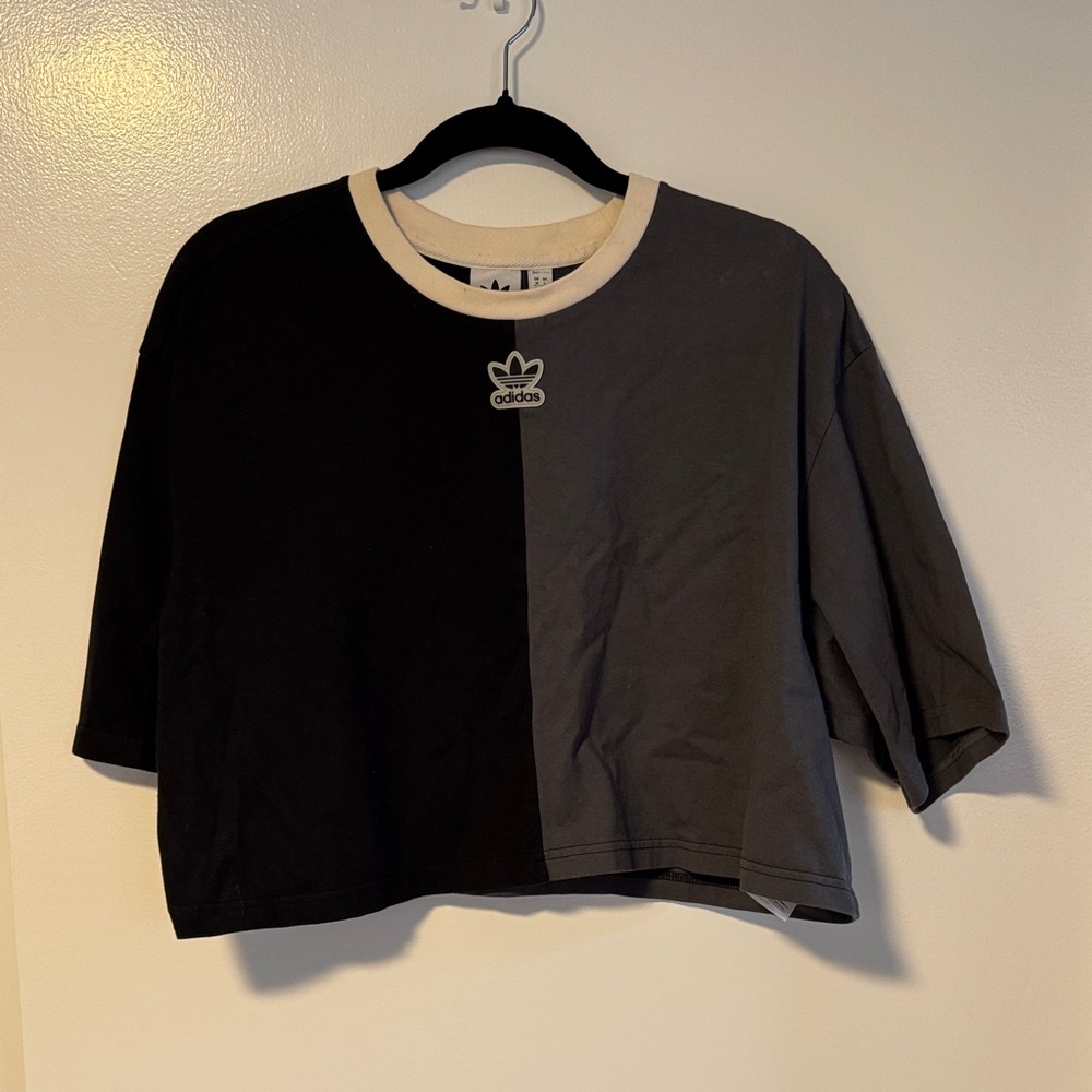 Adidas Women's Black and Gray Crop Top